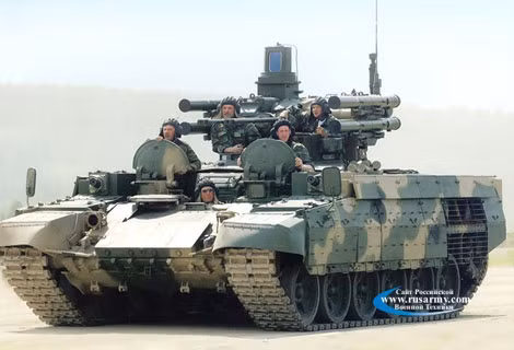 BMPT thế hệ đầu tiên có kíp xe tới 5 người, ống phóng tên lửa "lộ thiên".