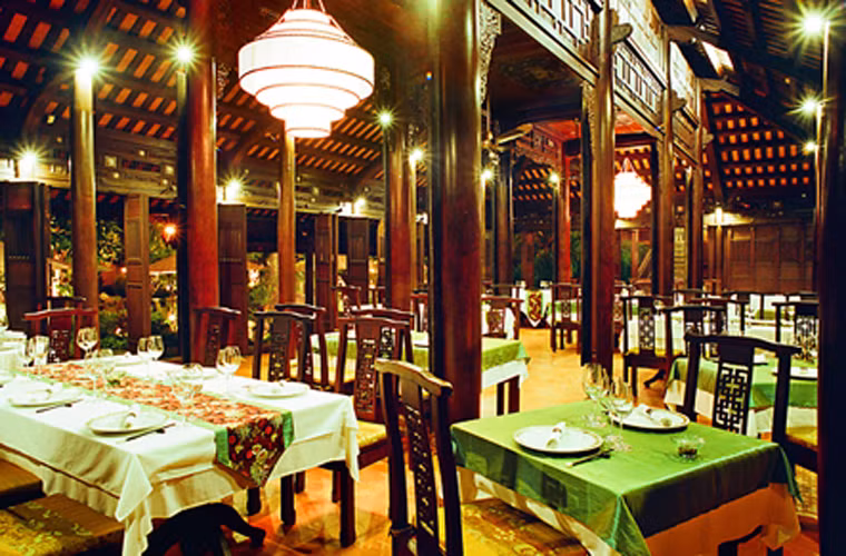 Cũng theo ông Cua, các doanh nghiệp kinh doanh trong lĩnh vực: viễn thông, nhà hàng, chế biến kim loại sẽ gặp nhiều may mắn và vượng phát trong năm 2014. Ảnh minh họa.