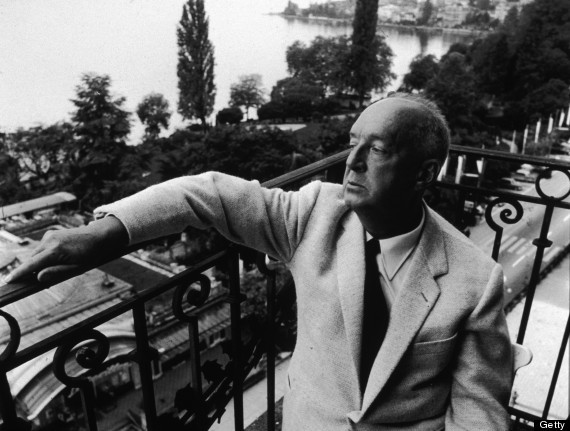 Vladimir Nabokov: Nhà văn nổi tiếng của Nga nói rằng ông thích bắt đầu ngày mới bằng làm việc. Ông mô tả thói quen sáng tác của mình:"Sau khi thức dậy lúc khoảng 6 - 7h sáng, tôi viết đến lúc10h30 tại nơi nhìn ra góc sáng của phòng, hoặc gặp các khán giả thông thái trong những ngày thuyết giảng của tôi" . Ông cũng dành thời gian thư giãn trong 30 phút để ăn sáng với vợ, lúc khoảng 8h30.