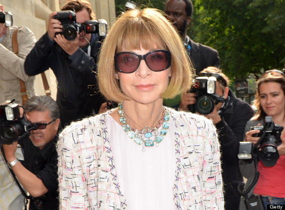 Anna Wintour: Trước khi bắt tay vào guồng quay công việc, Tổng biên tập tạp chí Vogue nổi tiếng cho biết, cô bắt đầu ngày mới bằng một trận quần vợt vào lúc 5h45, thông tin trên tờ The Guardian.
