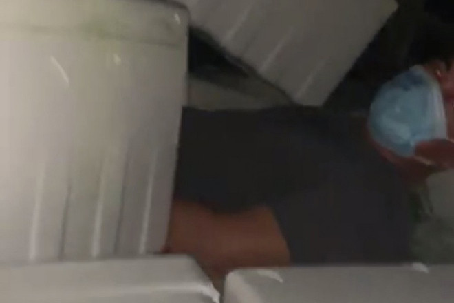 12 người trốn khai báo y tế, núp thùng xe để vào Quảng Ninh ảnh 1