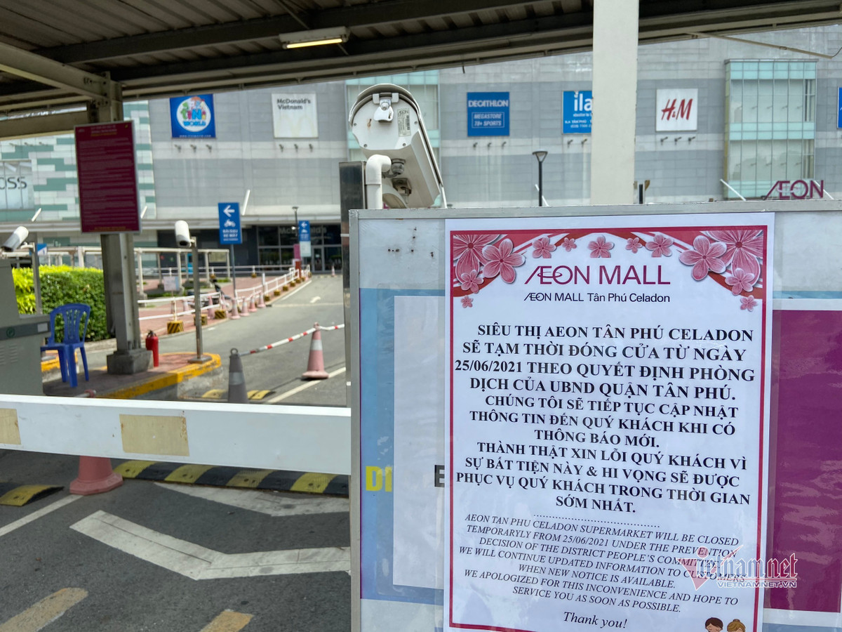 Sieu thi lon nhat TP.HCM dong cua vi lien quan ca nghi nhiem COVID-19-Hinh-3