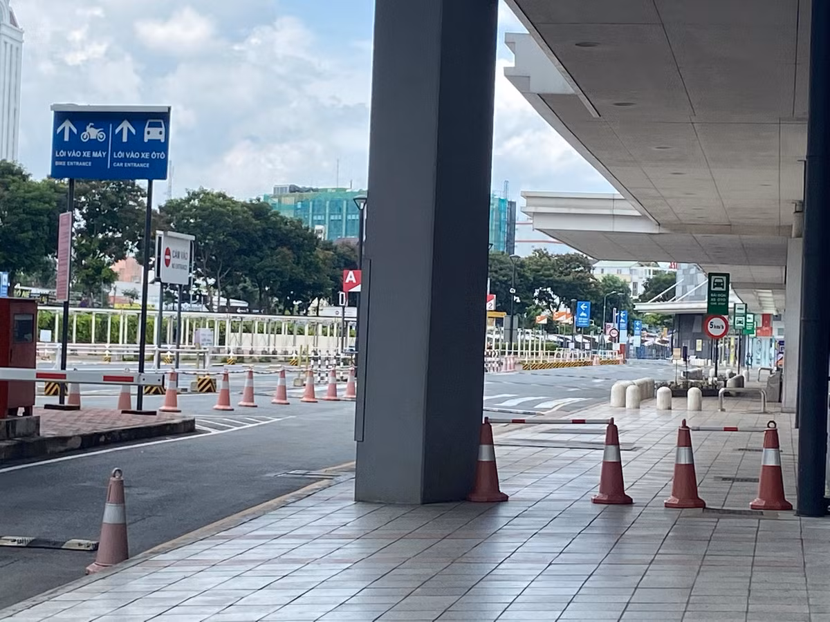 Sieu thi lon nhat TP.HCM dong cua vi lien quan ca nghi nhiem COVID-19-Hinh-10