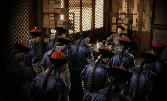 Kinh su phong la gi ma khien phi tan phai so hai?-Hinh-4