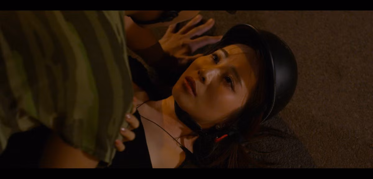 Hau truong canh Quynh Nga hon ban dien kem 5 tuoi giua duong-Hinh-3