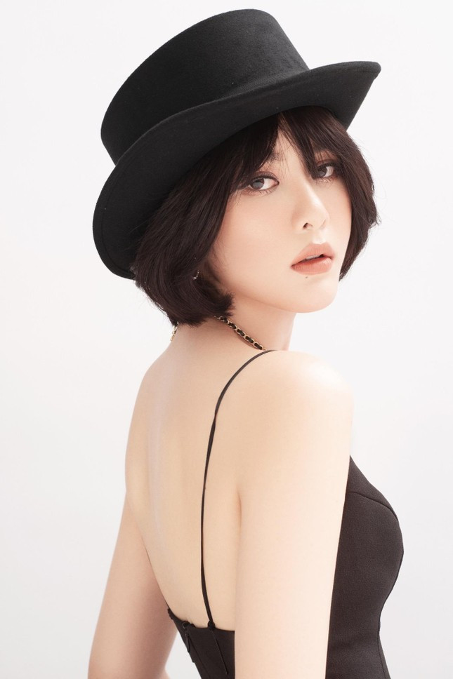 Co gai dan toc Tay mat nhu bup be du thi Miss Grand Vietnam 2022