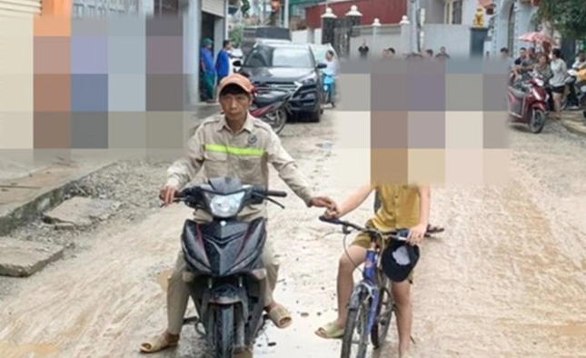 Bat ke bit mat, cuop tien tien cua hoc sinh