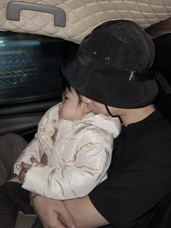 Phi Ngoc Hung tung loat anh cuc yeu ben con gai-Hinh-5