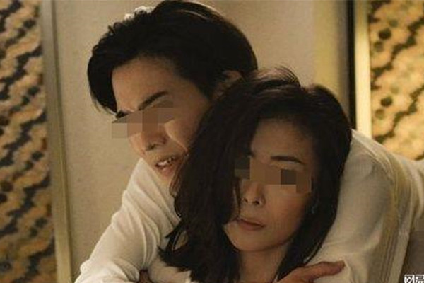 Chong ngoai tinh, lap tuc bo ve voi vo sau khi dua bo di an