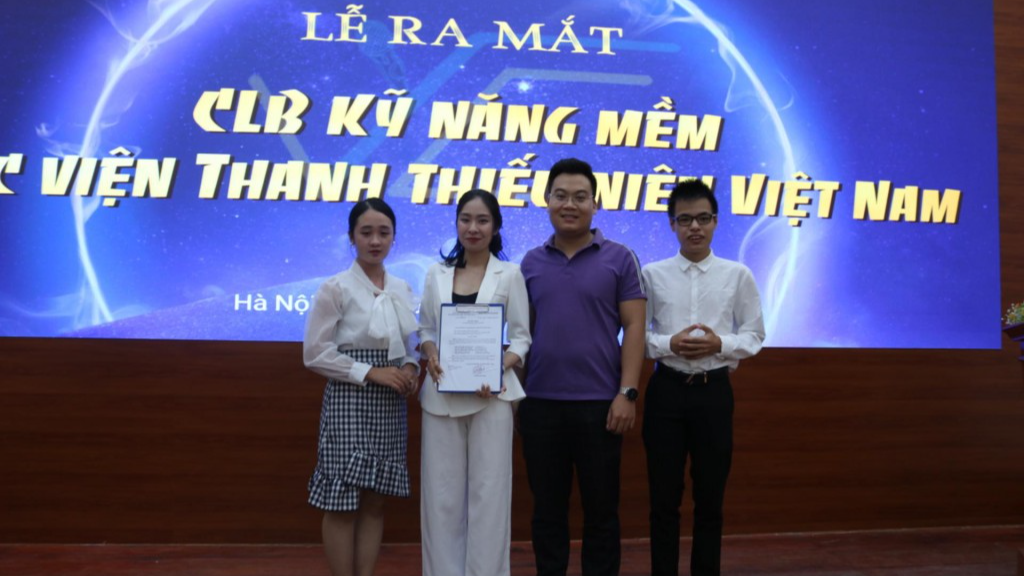 Ra mat CLB Ky nang mem Hoc vien Thanh thieu nien Viet Nam