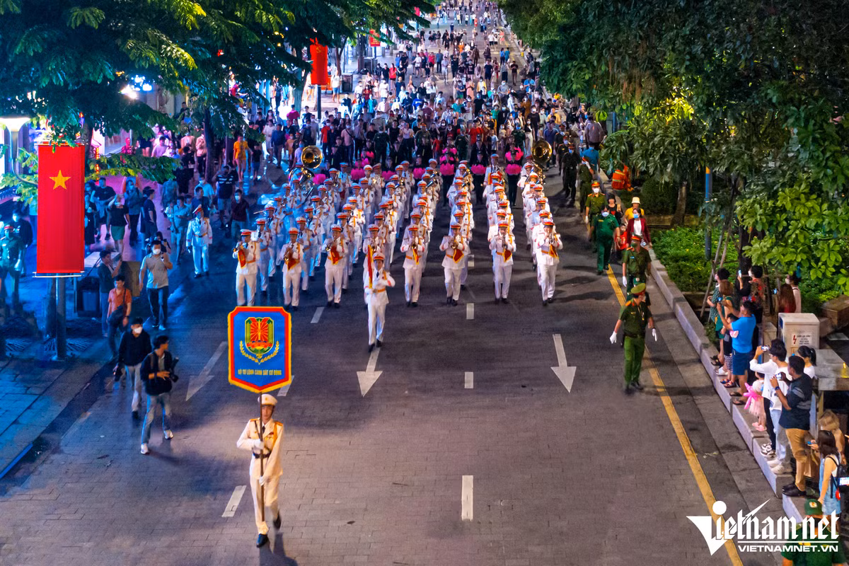 Quan nhac dieu hanh quanh trung tam TP.HCM trong dem-Hinh-2
