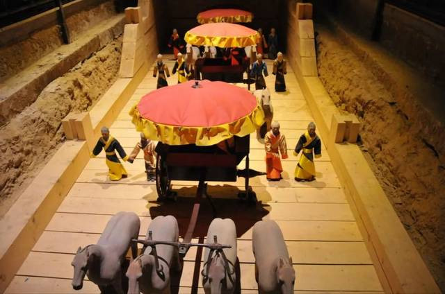 Nguoi bi tuan tang co the cam cu bao lau sau khi bi chon?-Hinh-3