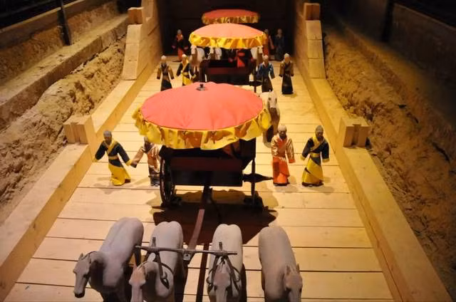 Nguoi bi tuan tang co the cam cu bao lau sau khi bi chon?-Hinh-3