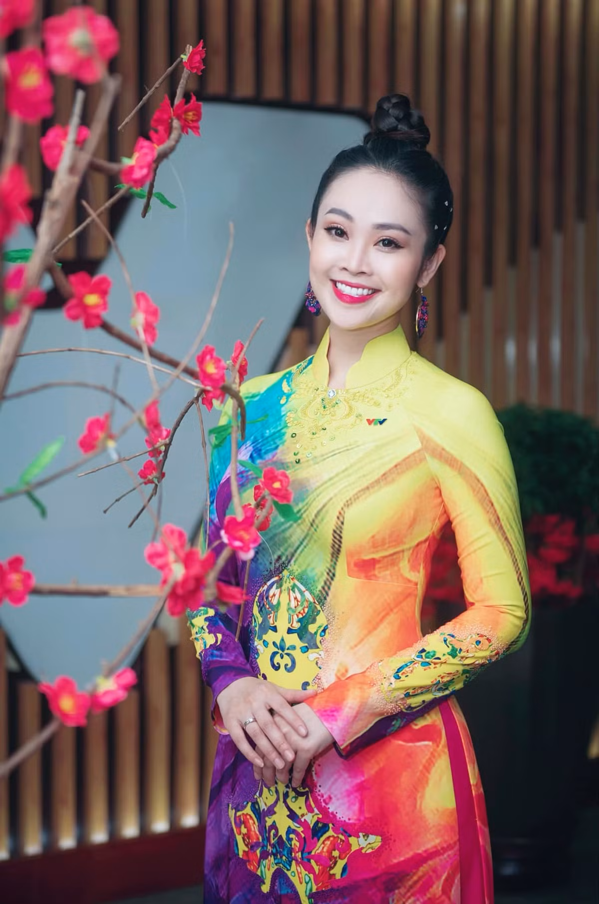 Ba nhan vat cong an hot nhat co vo, ban gai xinh nhu hotgirl