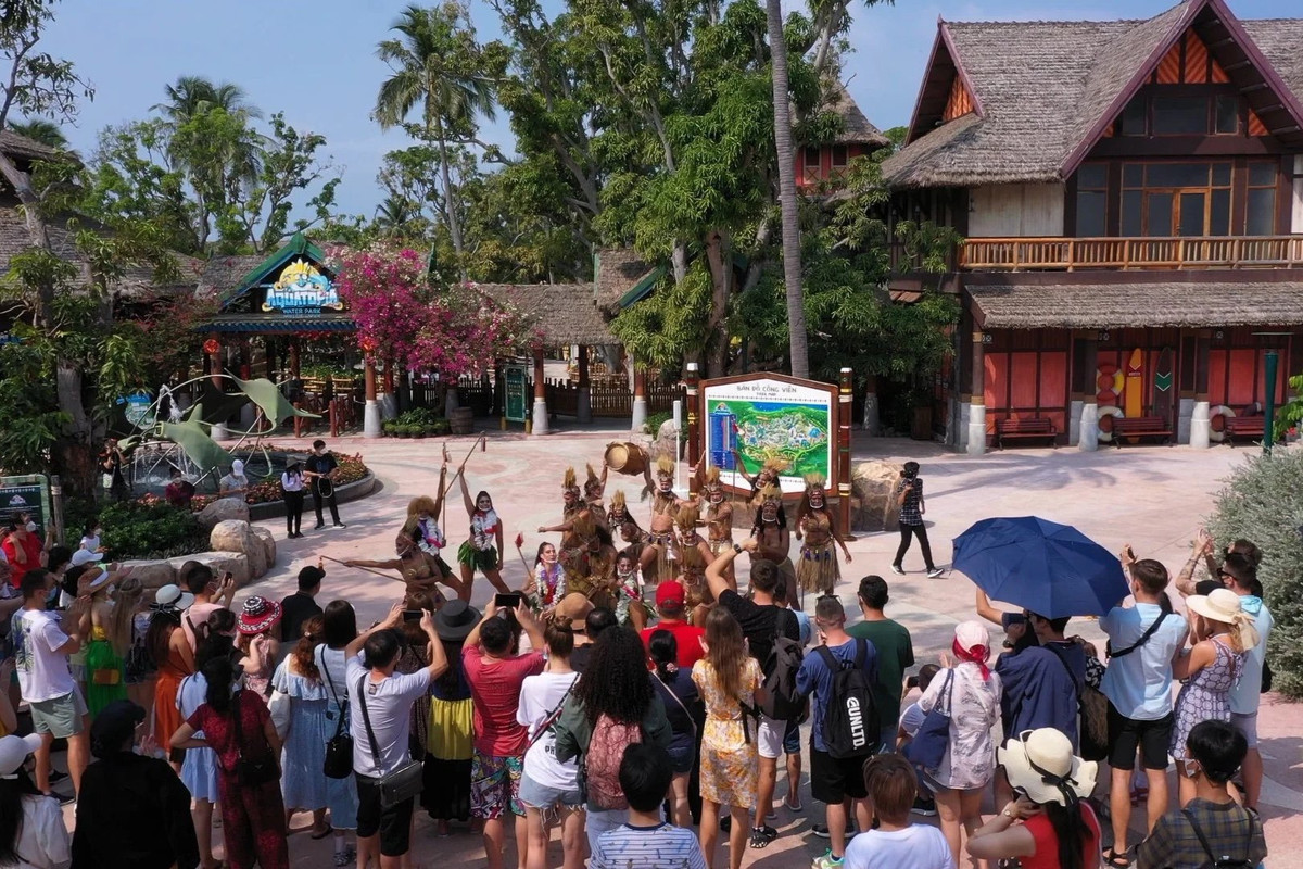 Khoang 80.000 du khach den Kien Giang 3 ngay Tet-Hinh-2