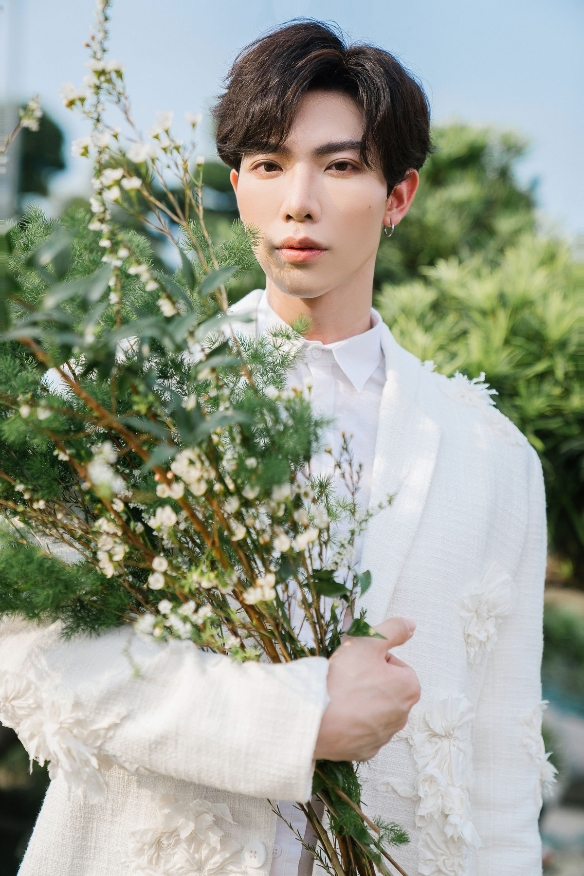 Erik thong tri top 1 #zingchart voi ban hit moi-Hinh-2