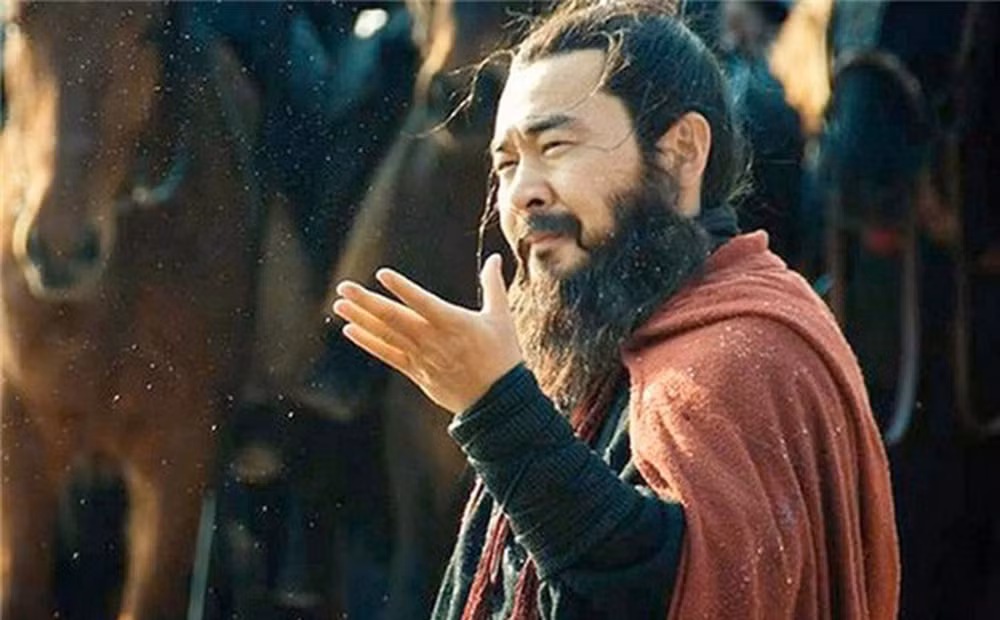 Cuc soc Tao Thao ha tien: Con dau bi ban chet vi... an mac dep-Hinh-2