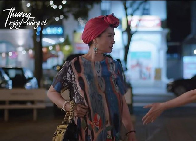 Thuong ngay nang ve vua khai may phan 2, NSND Lan Huong mac COVID-19-Hinh-7