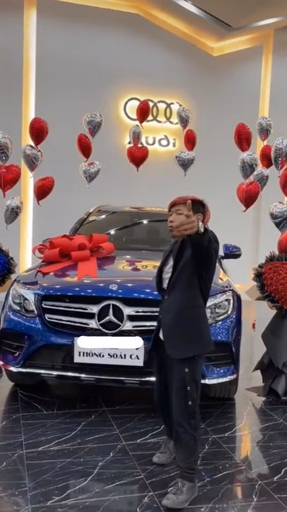 Ro tin Thong Soai Ca tau Mec tien ty sau 1 thang choi 