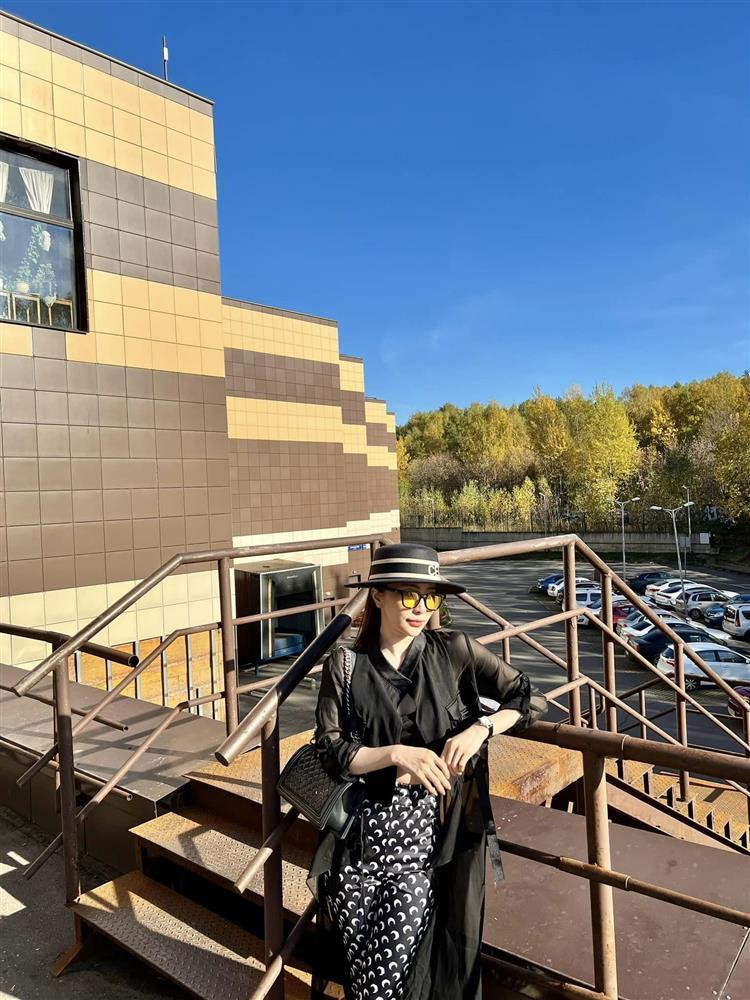 Quynh Nga het ho bao, chuyen style kin dao o nuoc Nga-Hinh-9