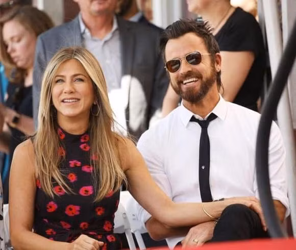 Nhung cap doi noi tieng dau tranh de gianh quyen nuoi thu cung-Hinh-4