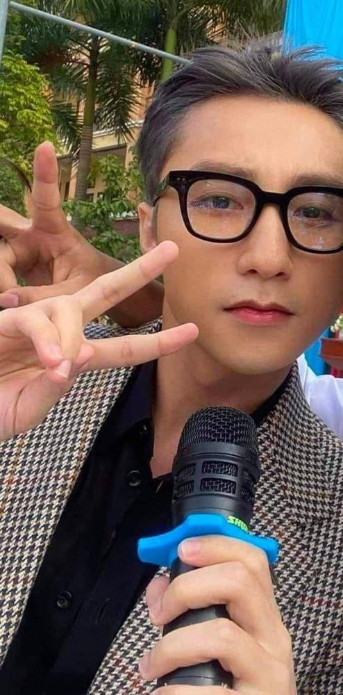 Son Tung lo da that qua anh cam thuong, chi em chi biet uoc-Hinh-8