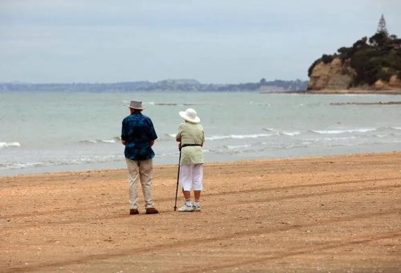 Co nhan dan: “Ngheo khong trach cha, kho khong mang vo”-Hinh-5