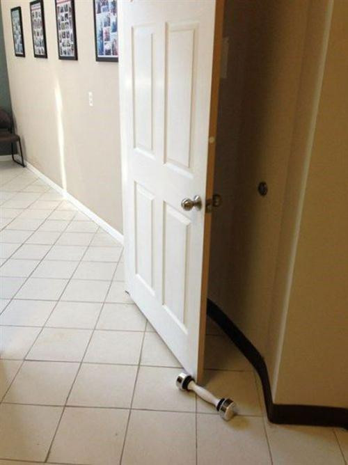 Không lo cửa bị đóng lại.