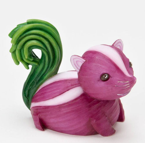 Củ hành tây được dùng để tạo thành con mèo.