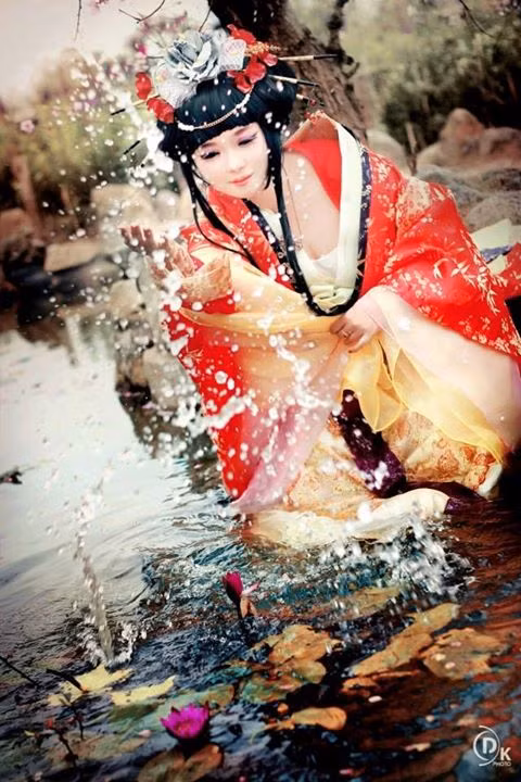 Mỹ nhân trong truyện tranh "Cô dâu thủy thần" cũng là nguồn cảm hứng mới.