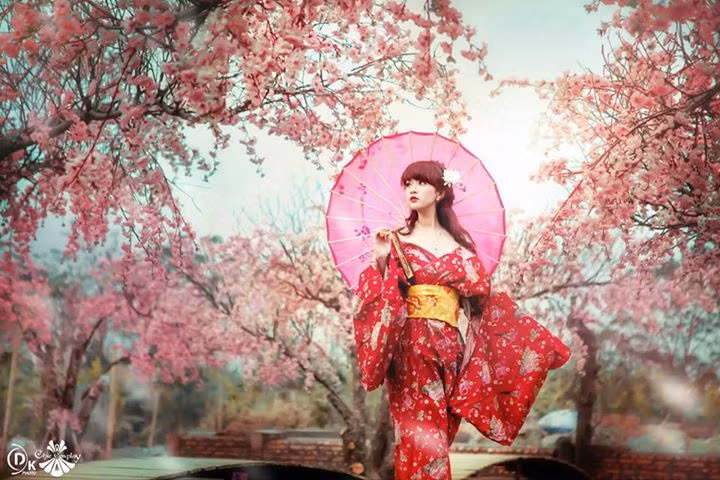 Mỹ nhân duyên dáng diện Yutaka trẩy hội mùa xuân.