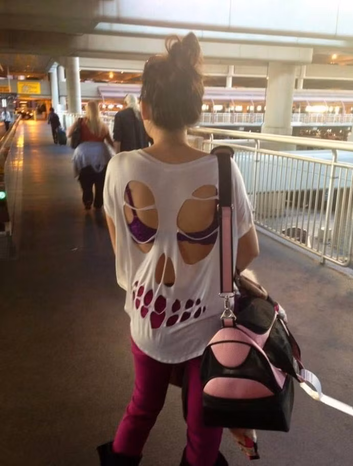 Hình như đây là bạn gái của thần chết.