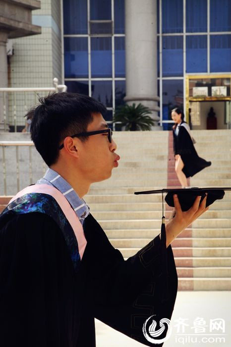 Sự hài hước của cặp đôi cũng khiến cư dân mạng cảm thấy rất thú vị.