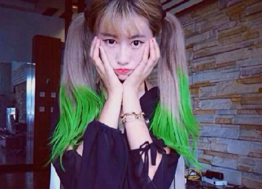 Những hình ảnh đời thường của Tăng Tuyết nhận được nhiều lời tán thưởng của cư dân mạng.