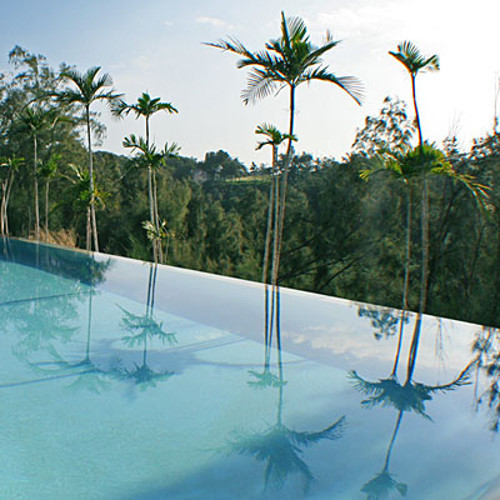  Big Island, Hawaii. Đây là khu nghỉ mát ưa thích của rất nhiều người. Khách sạn ở đây nằm giữa thung lũng cây xanh, gần hồ và biển. Các bãi tắm ở đây mát mẻ và thực sự thiên nhiên.