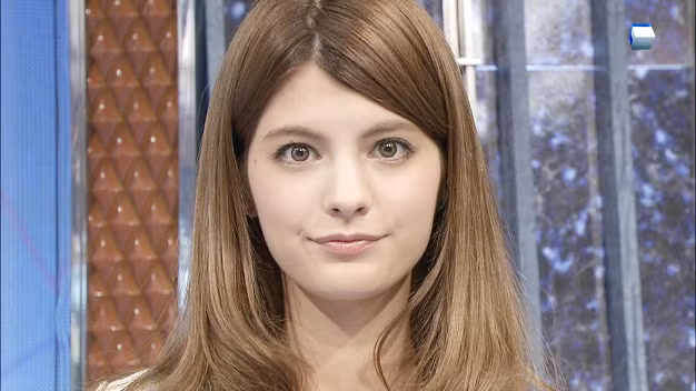 Margaret Natsuki sở hữu thân hình cân đối cùng gương mặt xinh xắn như thiên thần. Đôi mắt to tròn trong sáng, sống mũi cao, Margaret Natsuki có một nét đẹp rất Tây.