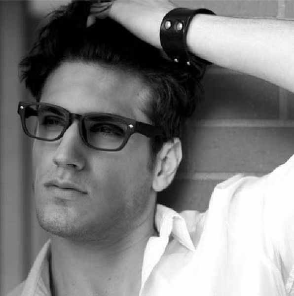 Nét đẹp tri thức của Guilherme cũng đốn gục hàng triệu trái tim của những thiếu nữ mộng mơ.