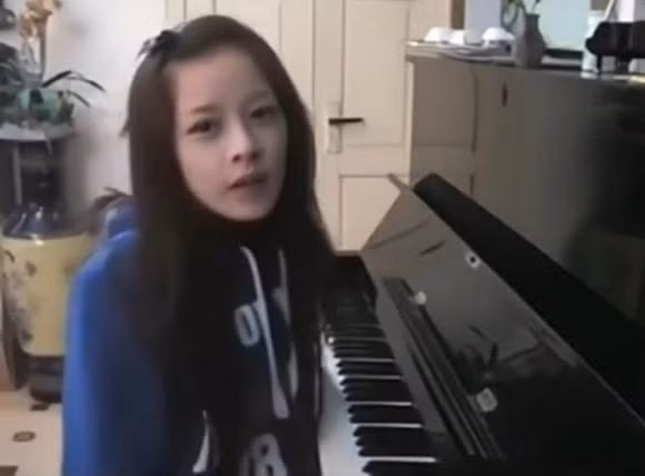 Clip hiem cua Chi Pu thoi trung hoc-Hinh-2