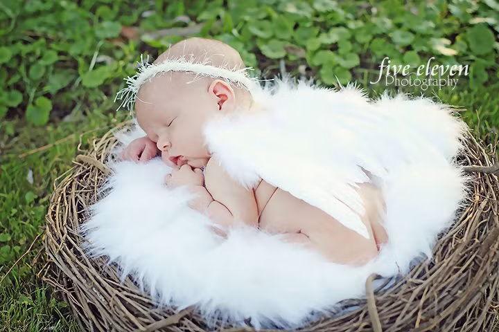 Thiên thần no sữa ngủ ngon chưa kìa.