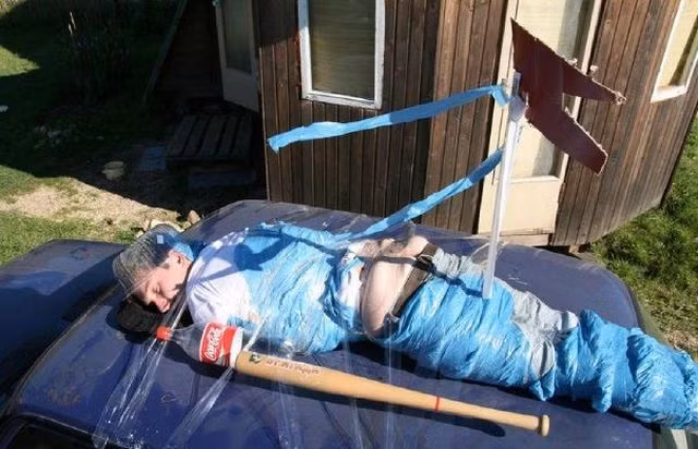 Đừng say khi lũ bạn còn tỉnh.