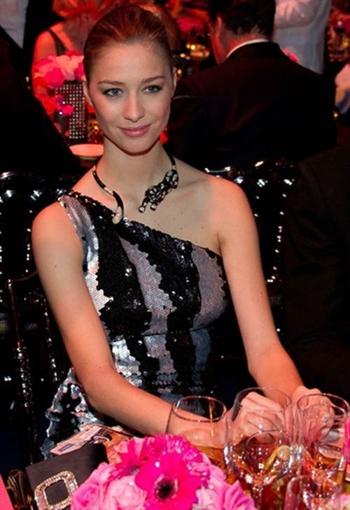 Tại những bữa tiệc hoa lệ, xa xỉ, Beatrice vẫn luôn là một trong những khách mời đứng top trong danh sách mặc đẹp nhất.