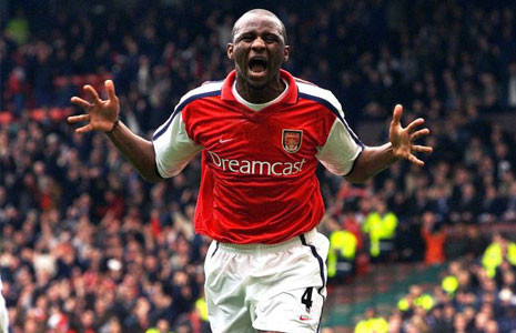 Patrich Vieira xứng đáng là chỗ dựa tinh thần cho tuyến giữa của Arsenal. Luôn thi đấu với tinh thần máu lửa, trong 9 năm gắn bó với Arsenal, Vieira luôn là mảnh ghép quan trọng để đội bóng gặt hái những danh hiệu.