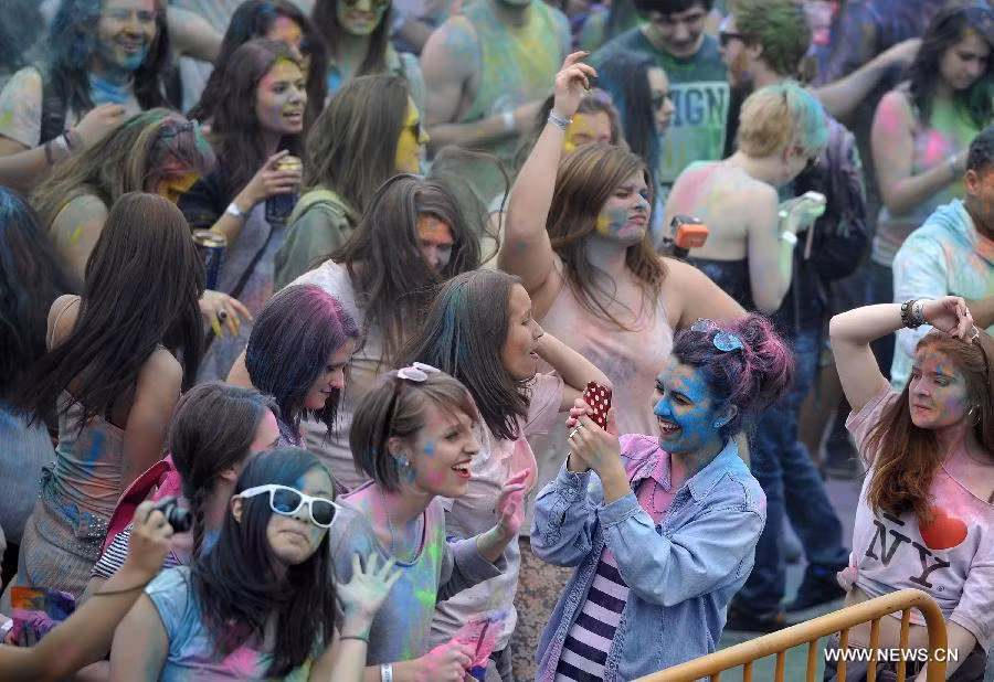 Chụp lại những khoảnh khắc "sặc sỡ" đáng nhớ!