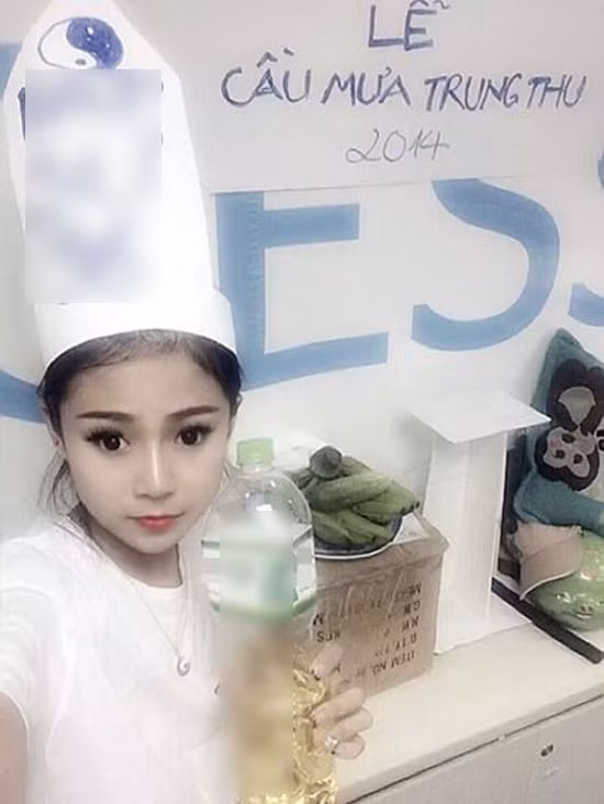 F.A nữ cũng lập đàn cầu mưa.