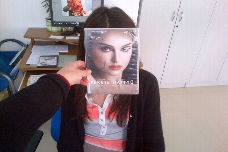 Những cuốn sách đôi khi khiến người ta cảm thấy nhàm chán nhưng giờ đã trở nên thú vị hơn thông qua hình thức truyền thông sáng tạo này.