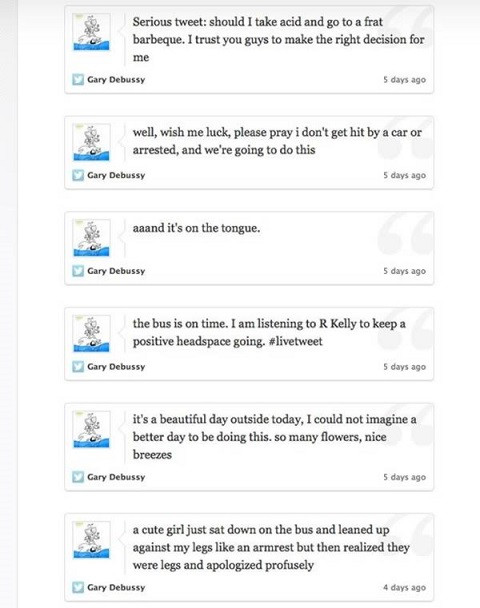 Còn đây là dòng tweet kể lại một chuyến đi của mình của một chàng trai người Canada tên là Brad. Anh chàng đã kể lại từng li từng tí những hành động của mình và những gì mà anh ta gặp trên chuyến đi, như việc một cô gái dựa vào chân anh ta.