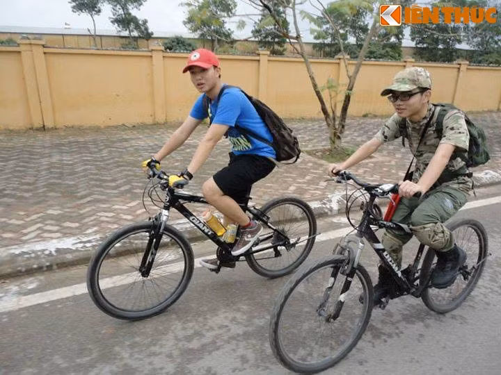 Trường vui vẻ chia sẻ kinh nghiệm dành cho những bạn trẻ mới bắt đầu phượt bằng xe đạp.