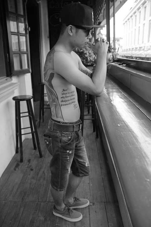 "Chúng tôi luôn muốn được nổi bật, được xăm những hình mình thích và chấp nhận lưu giữ nó cho đến khi già nua, vậy thì chẳng có gì phải lo ngại cả. Bởi vì điều đó là điều chúng tôi thích".