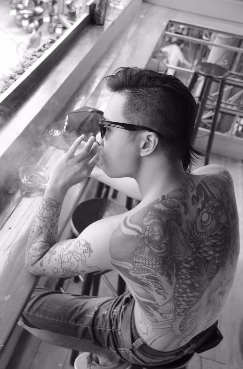 "Nếu không là chúng tôi làm sao bạn biết được ý nghĩa thật sự của những hình xăm là thế nào, tác động tinh thần của chúng đến chúng tôi ra sao?". Ảnh minh họa: Anh Sơn