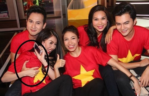 Anh Nguyen Vu so nguc Que Van gay xon xao